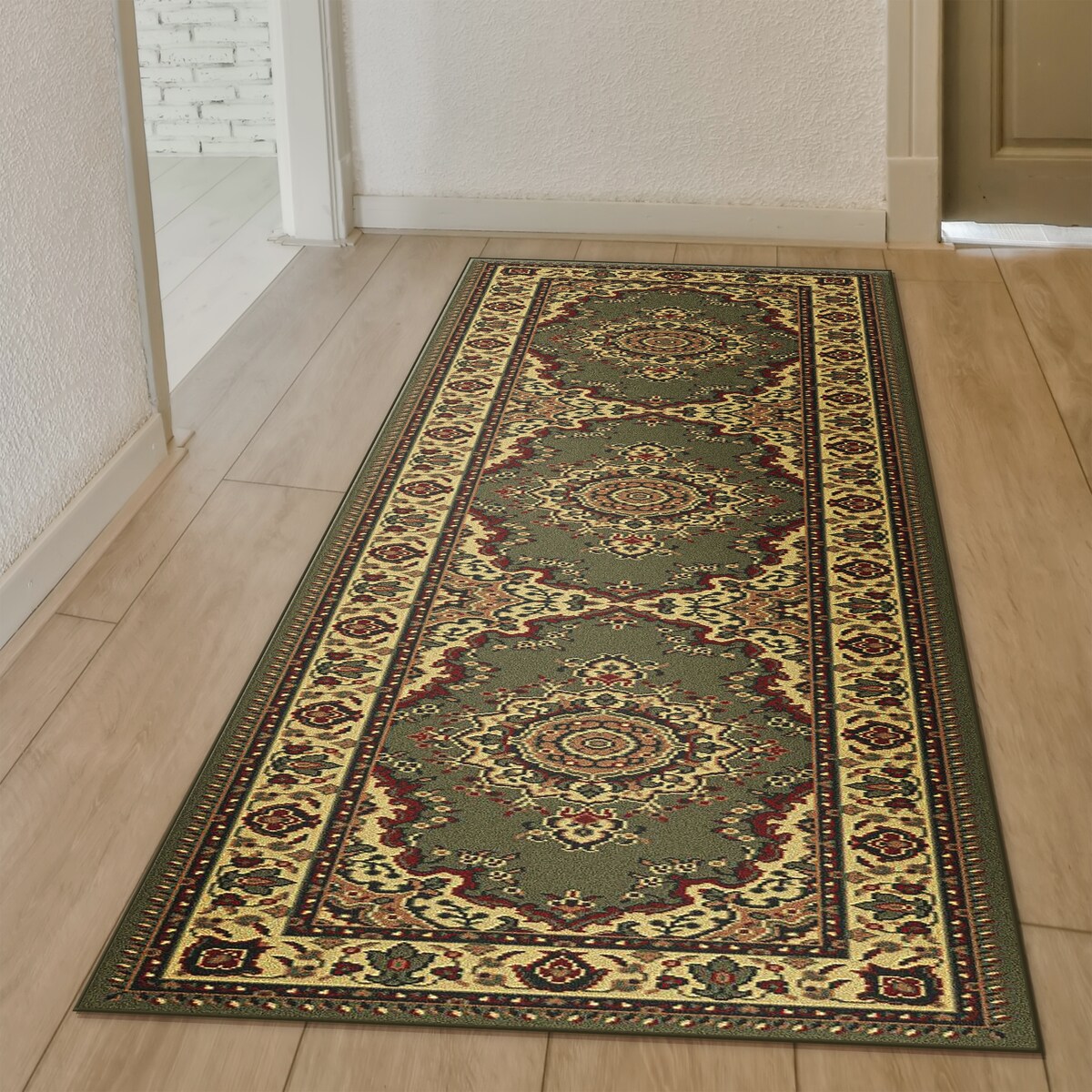 Admire Home Living Caroline Traditional Medallion Area Rug