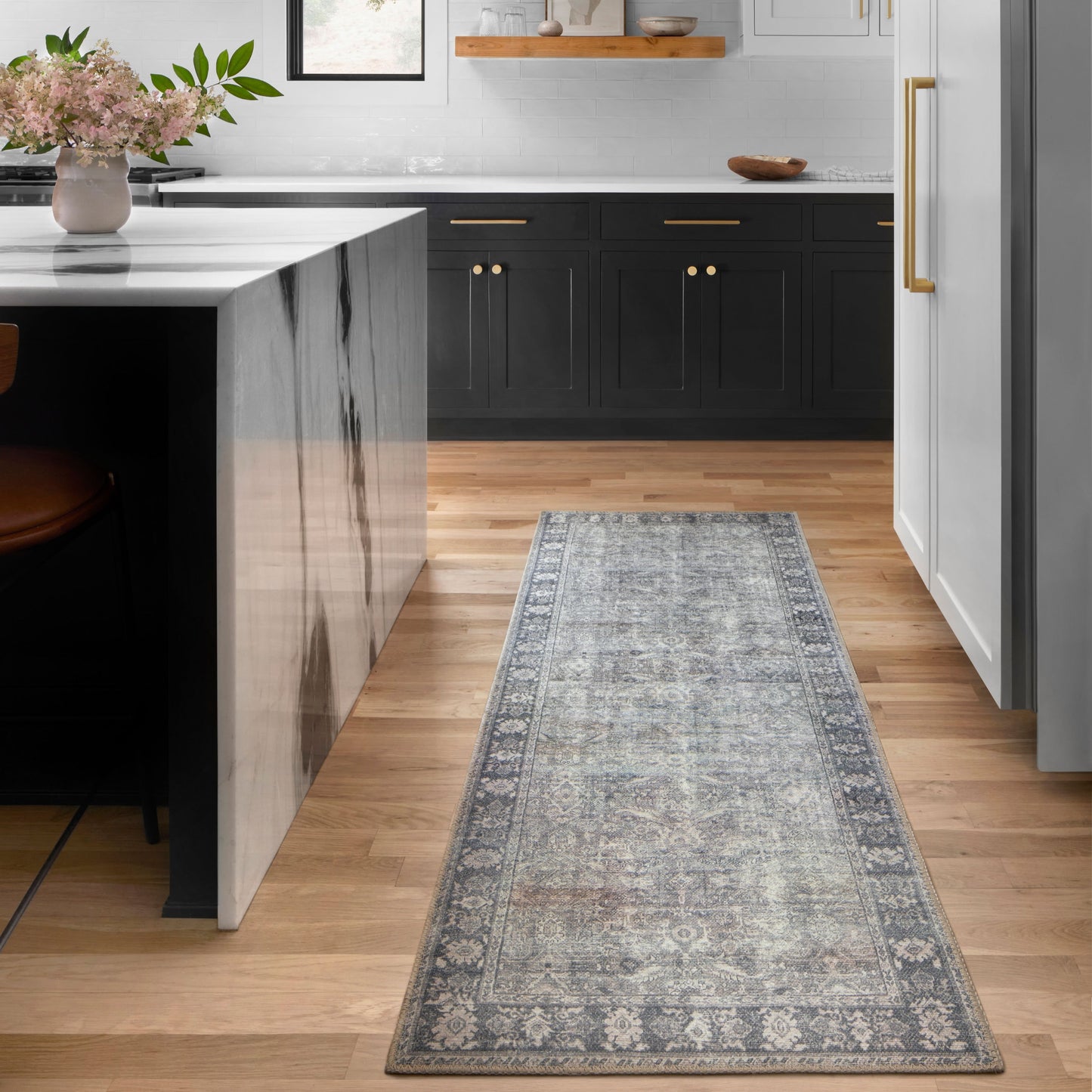Alexander Home Sophia Distressed Grey Oriental Area Rug