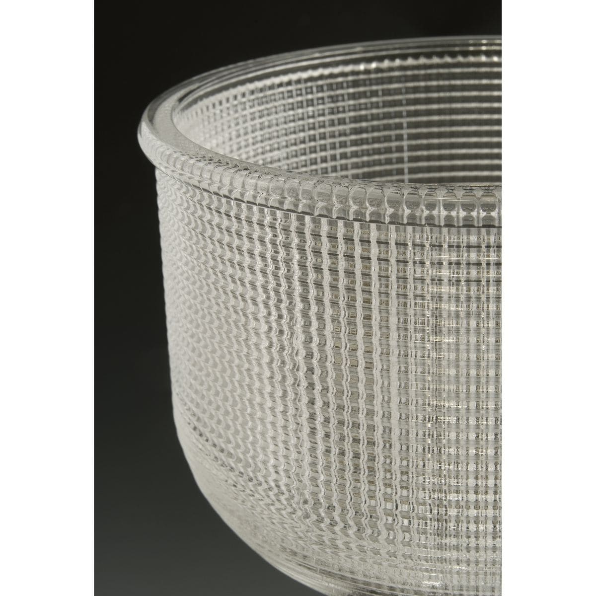 Luminaire de salle de bain côtier à trois lumières, collection Archie, en chrome poli, verre prismatique double transparent - 8,75 x 26,25 x 7,25