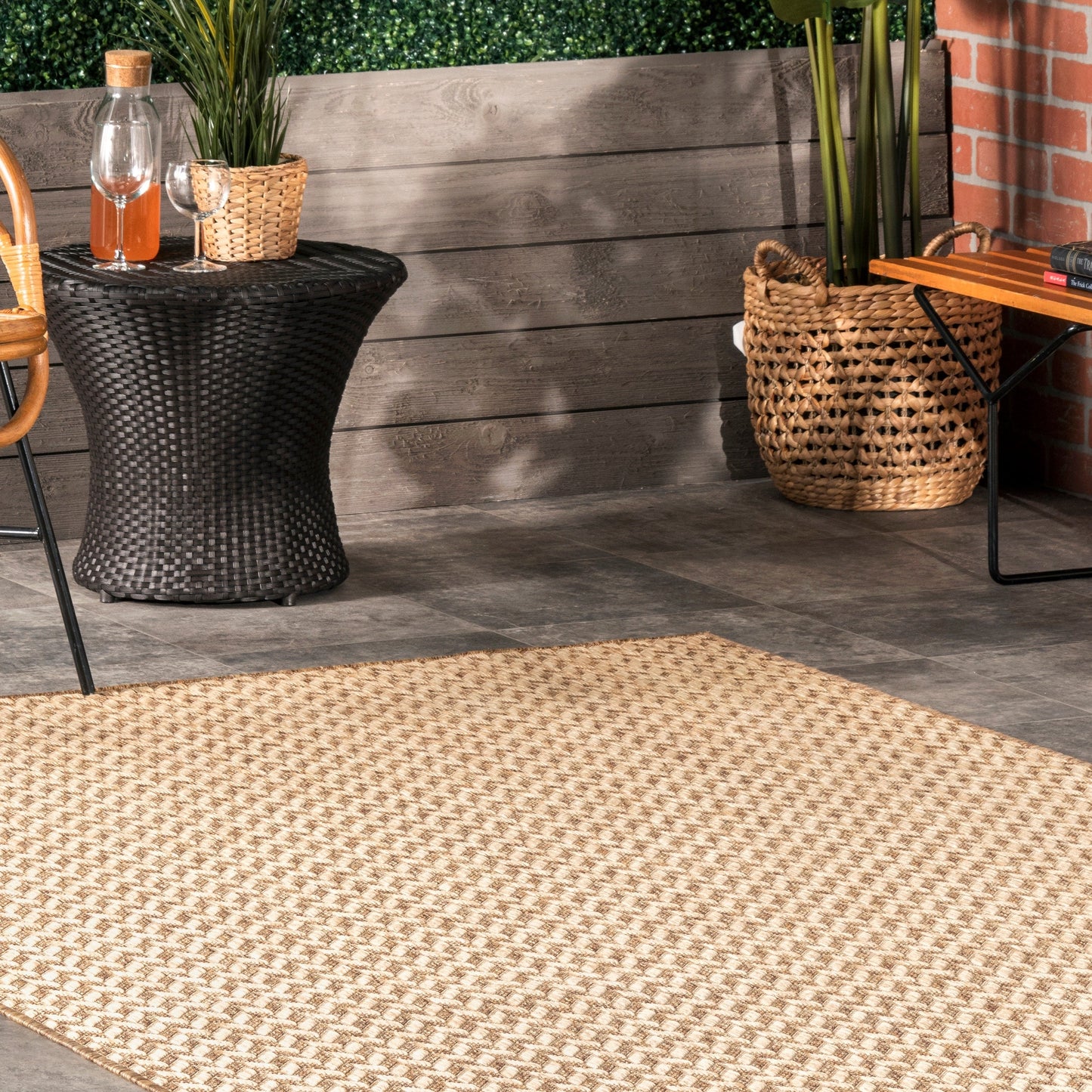 Nuloom Camryn Herringbone Indoor/Outdoor Area Rug