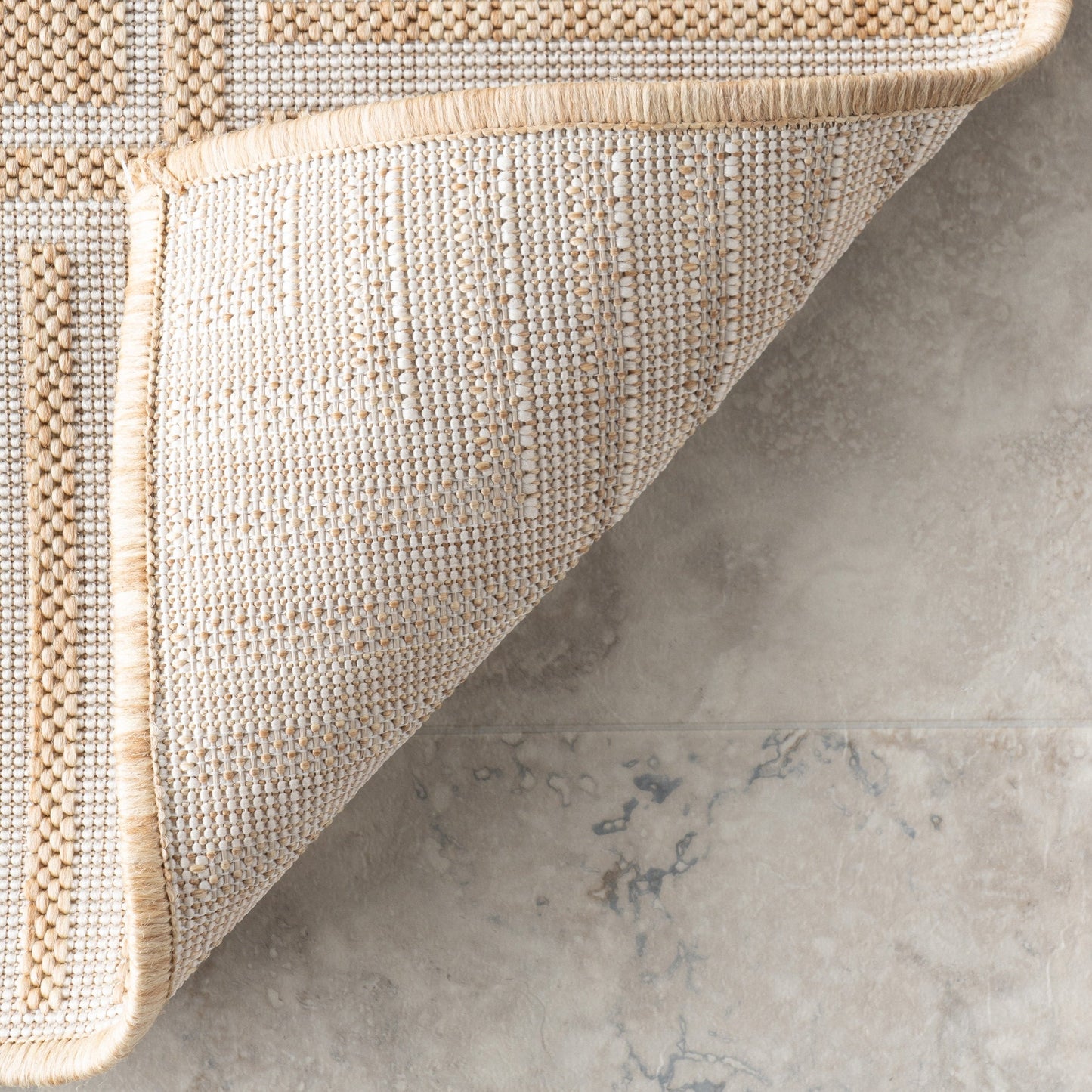 Tapis d'intérieur/extérieur Nuloom Leah Classic à bordures