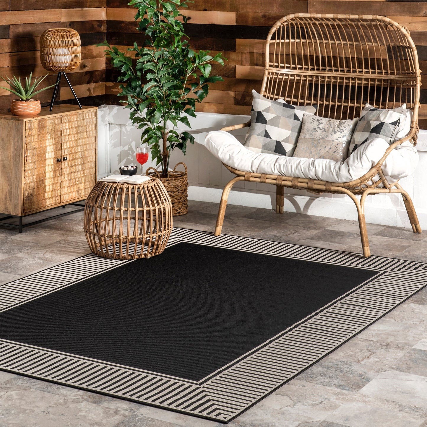 Tapis d'intérieur/extérieur Nuloom Leah Classic à bordures