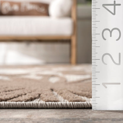 Tapis d'intérieur/extérieur Nuloom Ronda à motif floral audacieux