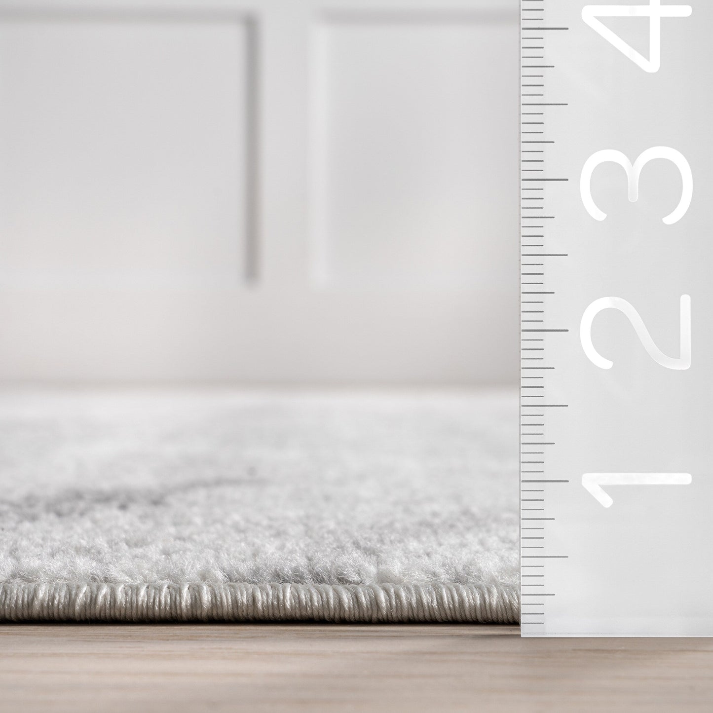 Tapis de sol moderne abstrait Nuloom Skylar