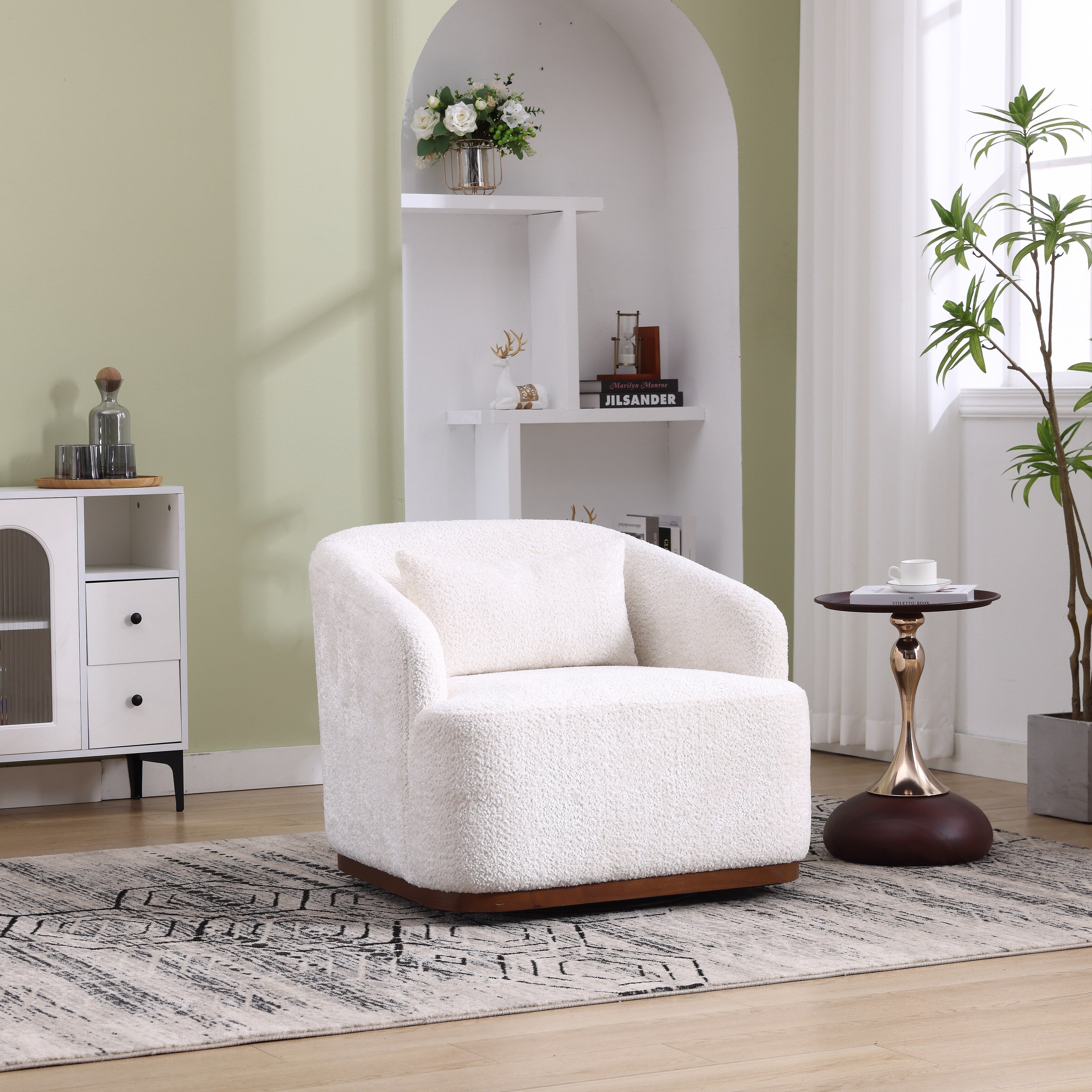 Selected Variant Image