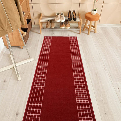 Tapis de couloir contemporain antidérapant à bordure à carreaux, 66 cm de large