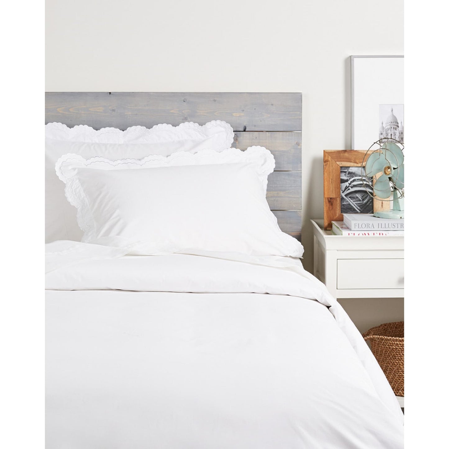 Embroidered Percale Crisp Cotton Double Scallopier Duvet Set and Sham