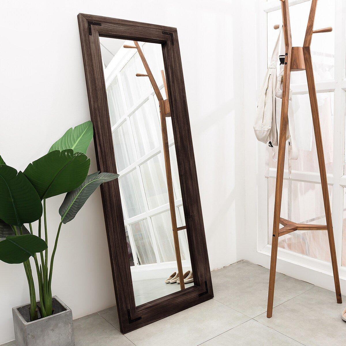 Miroir de sol pleine longueur avec cadre en bois rustique de style ferme - 65 x 24