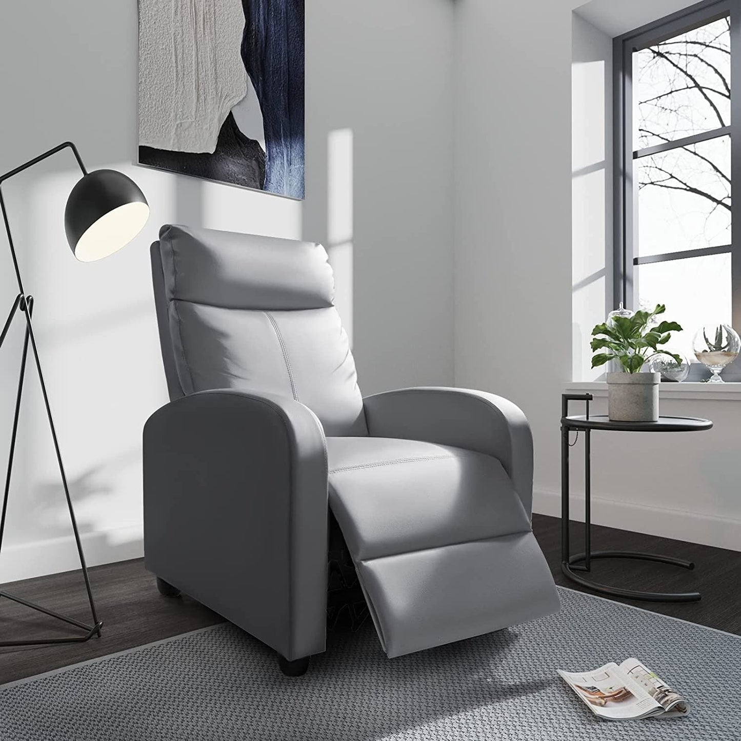 Fauteuil inclinable Furniwell en cuir PU avec assise et dossier rembourrés.