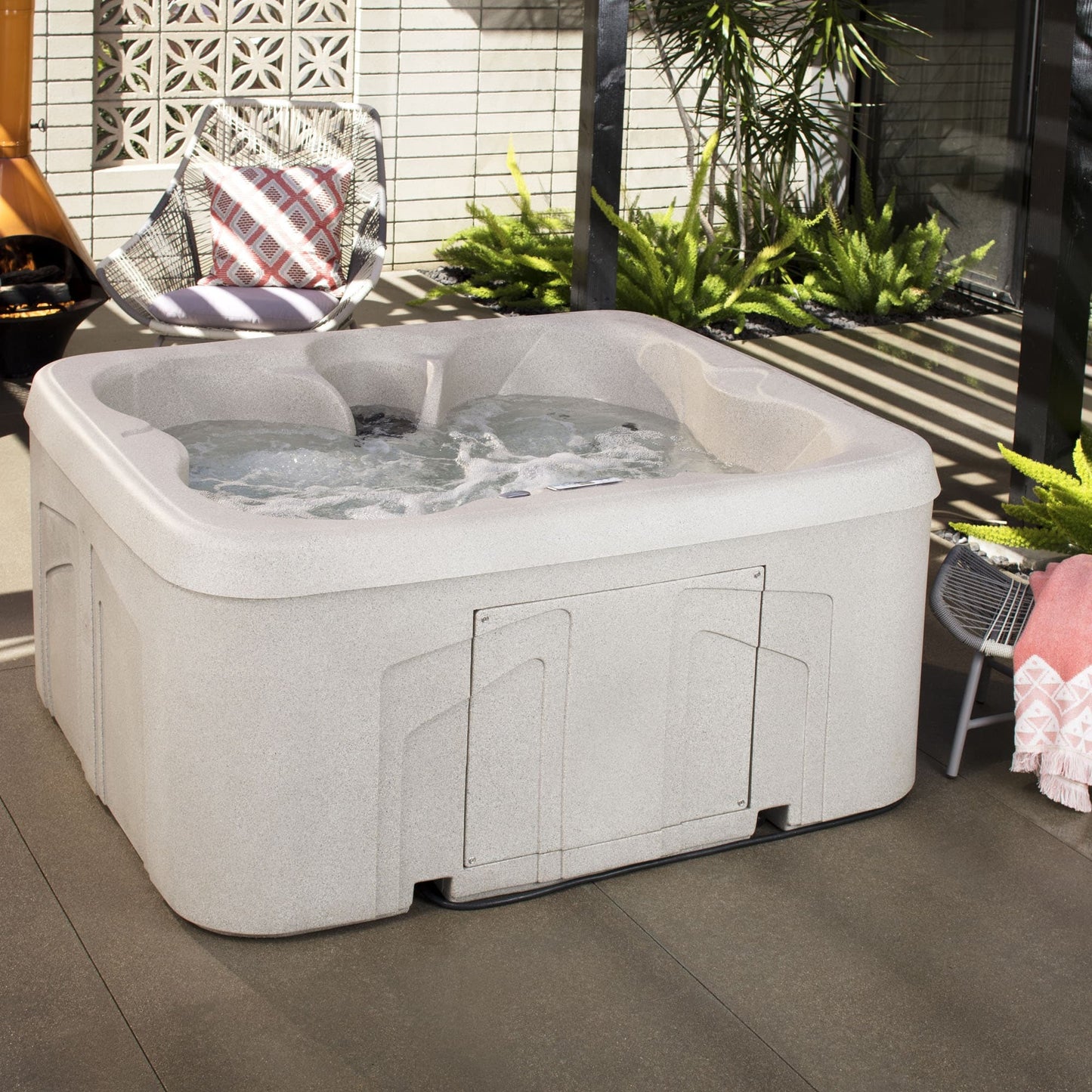 Spa Lifesmart LS100 4 personnes 13 jets 110 V Plug and Play avec éclairage LED sous-marin