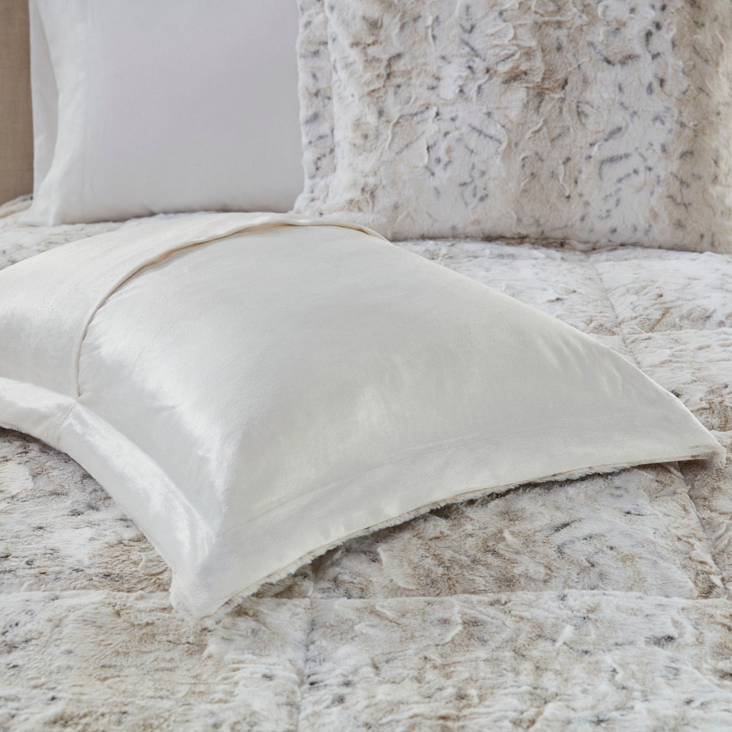 Madison Park Marselle Faux Fur Comforter Set