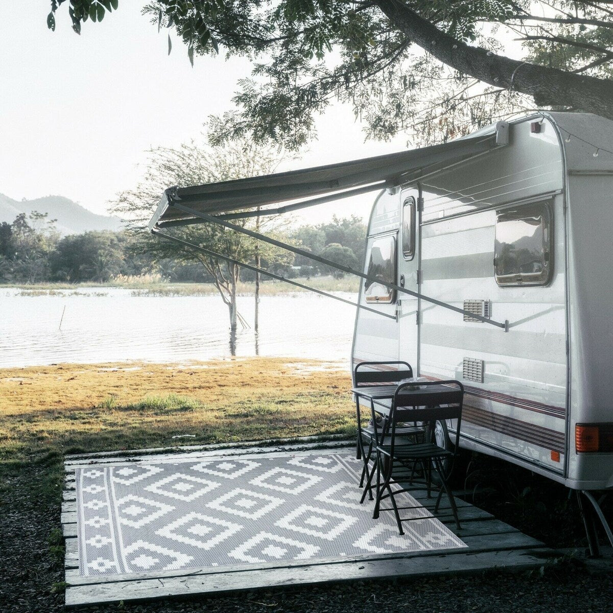 Tapis d'extérieur Milan Design 100 % écologique en plastique léger