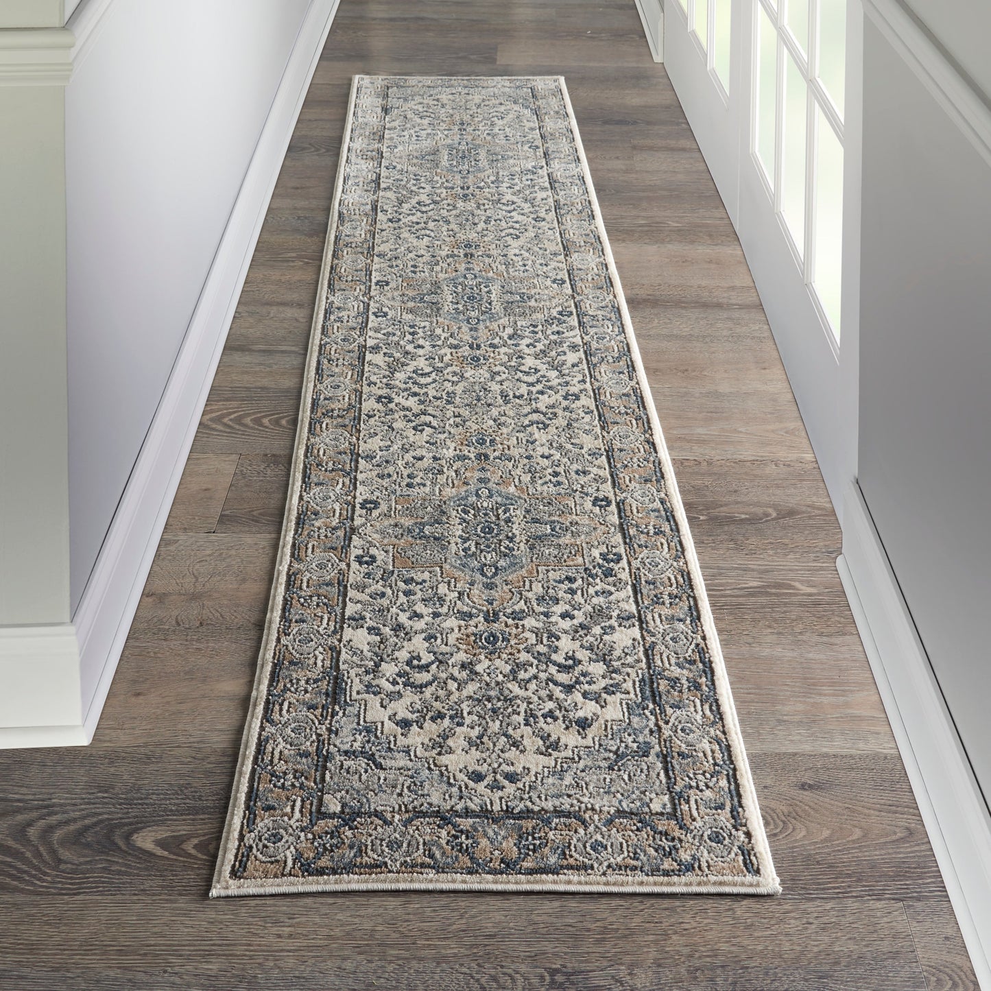 Tapis Nourison Concerto Classic Persian Medallion.