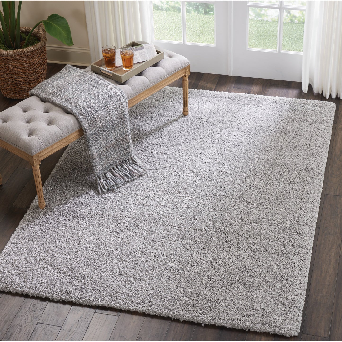 Tapis Nourison Malibu Shag moderne en peluche unie