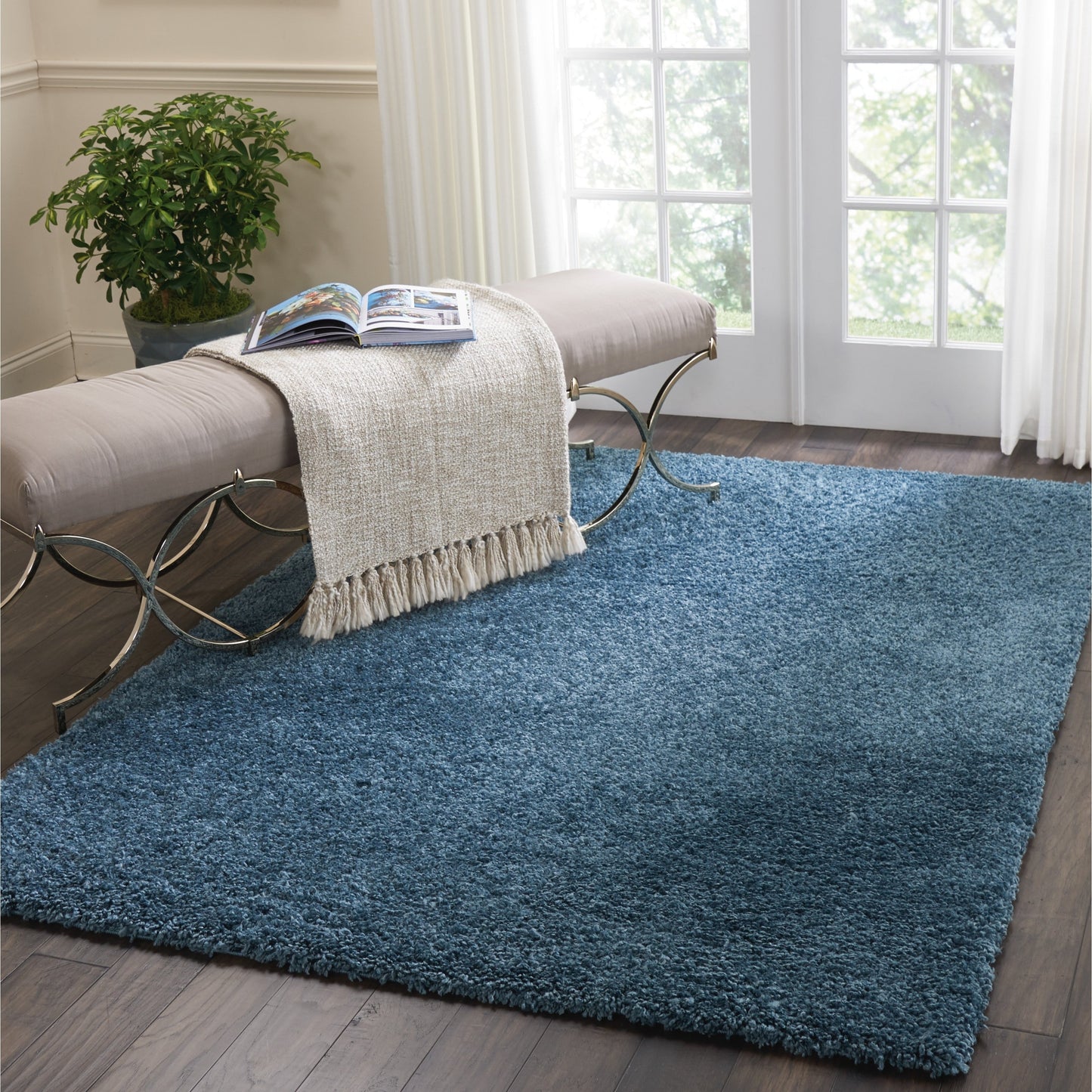 Tapis Nourison Malibu Shag moderne en peluche unie