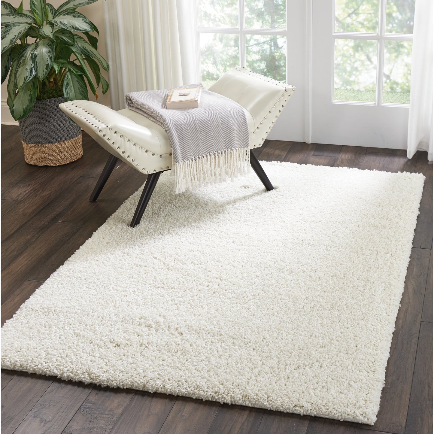Tapis Nourison Malibu Shag moderne en peluche unie