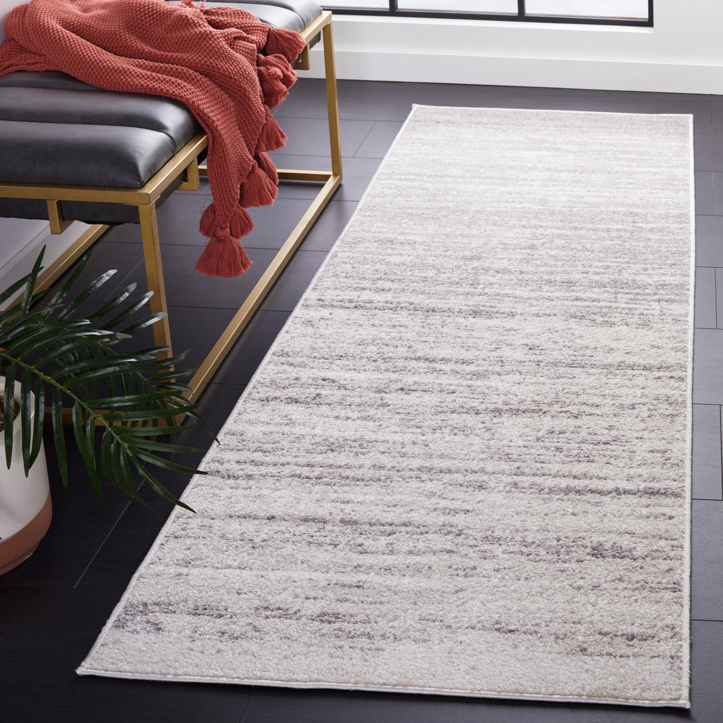 Tapis Adirondack SAFAVIEH Mieko moderne ombré effet vieilli