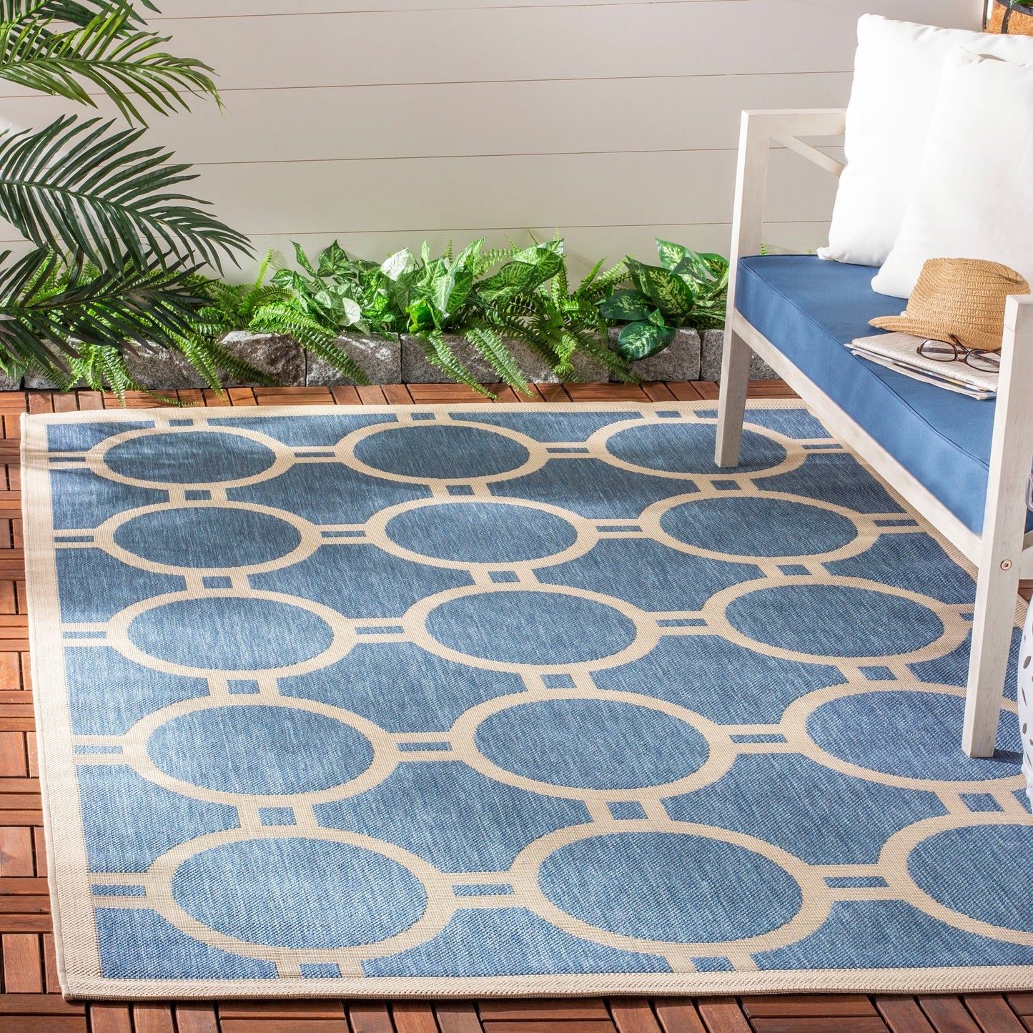 SAFAVIEH Courtyard Nira Indoor/ Outdoor Waterproof Patio Backyard Rug