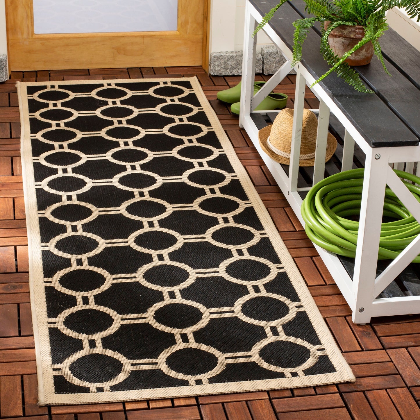 SAFAVIEH Courtyard Nira Indoor/ Outdoor Waterproof Patio Backyard Rug