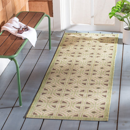 SAFAVIEH Courtyard Saundra Indoor/ Outdoor Waterproof Patio Backyard Rug