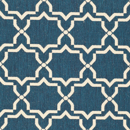 SAFAVIEH Courtyard Thomasina Indoor/ Outdoor Waterproof Patio Backyard Rug