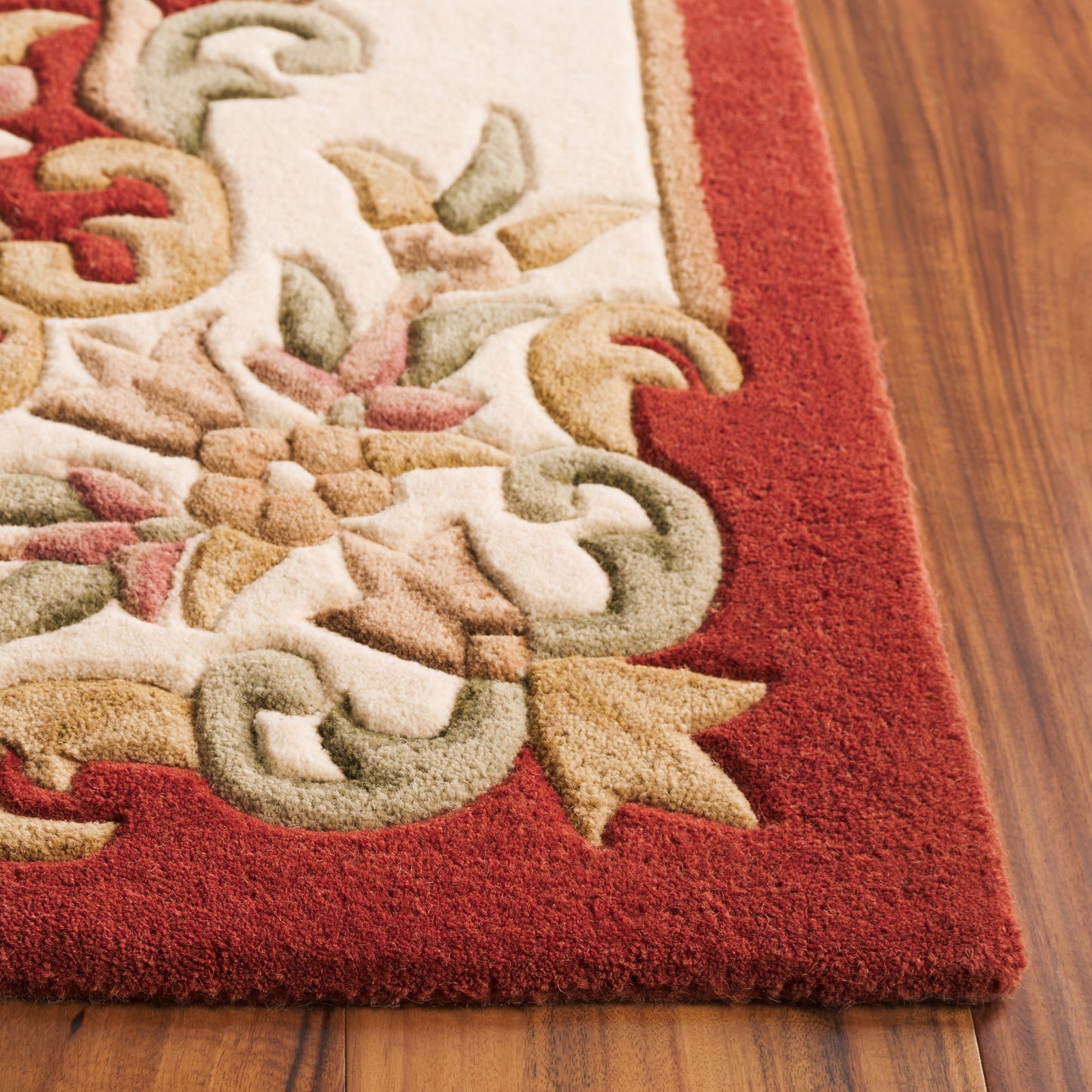Tapis traditionnel en laine SAFAVIEH fait main, style Aubusson Hale.