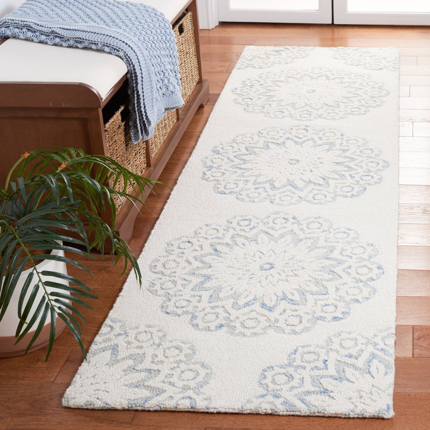 Tapis en laine SAFAVIEH Blossom Oriella fait main, motif floral moderne