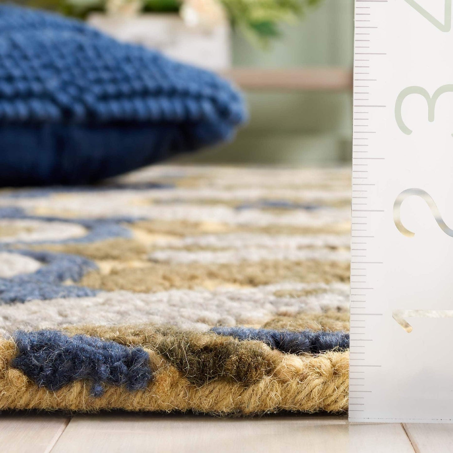 Tapis en laine à motif floral Porzia fait main SAFAVIEH