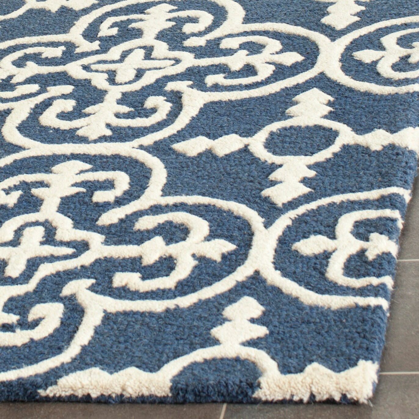 Tapis moderne en laine SAFAVIEH fait main Cambridge Shigemi