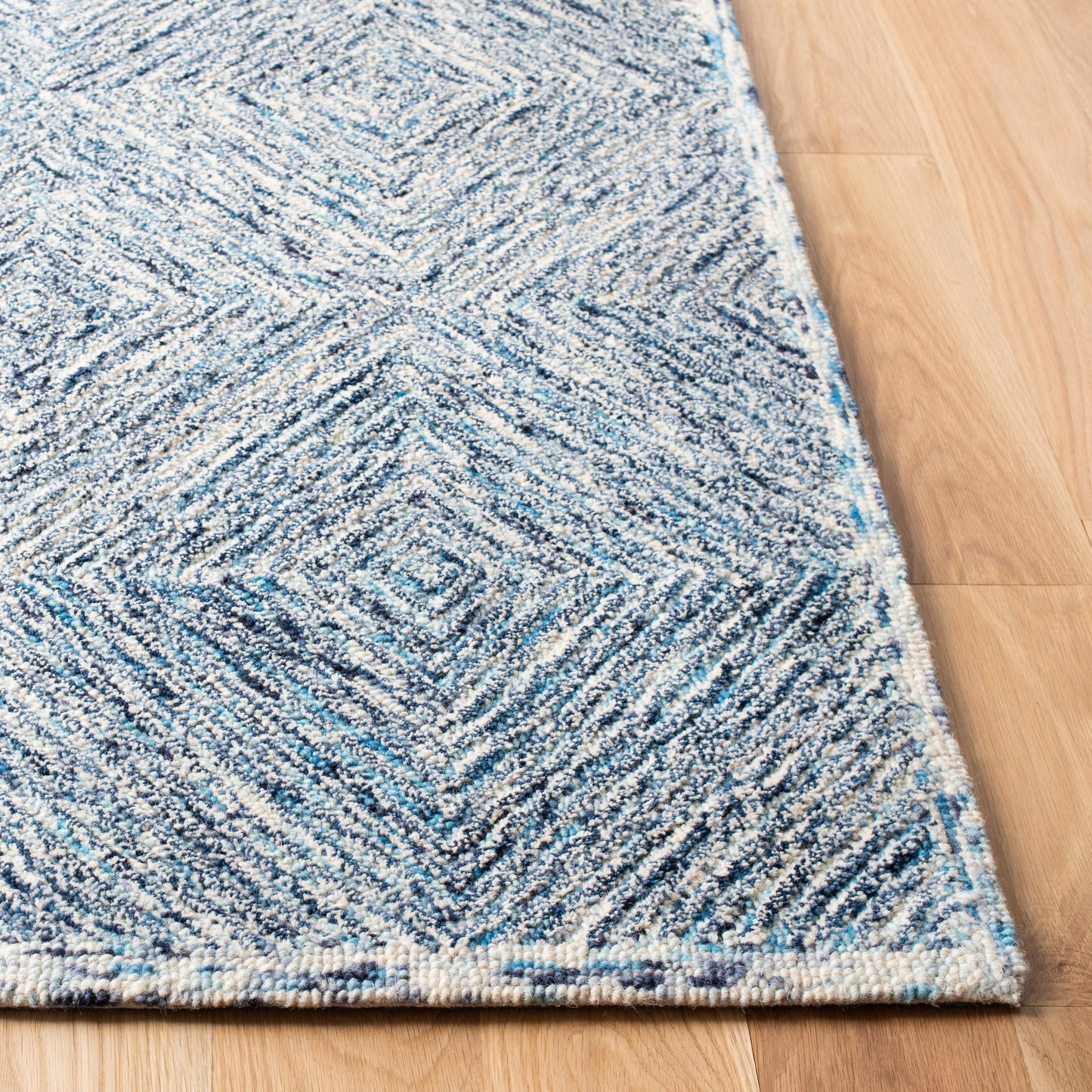 Tapis contemporain en laine Capri Blathnaid fait main SAFAVIEH