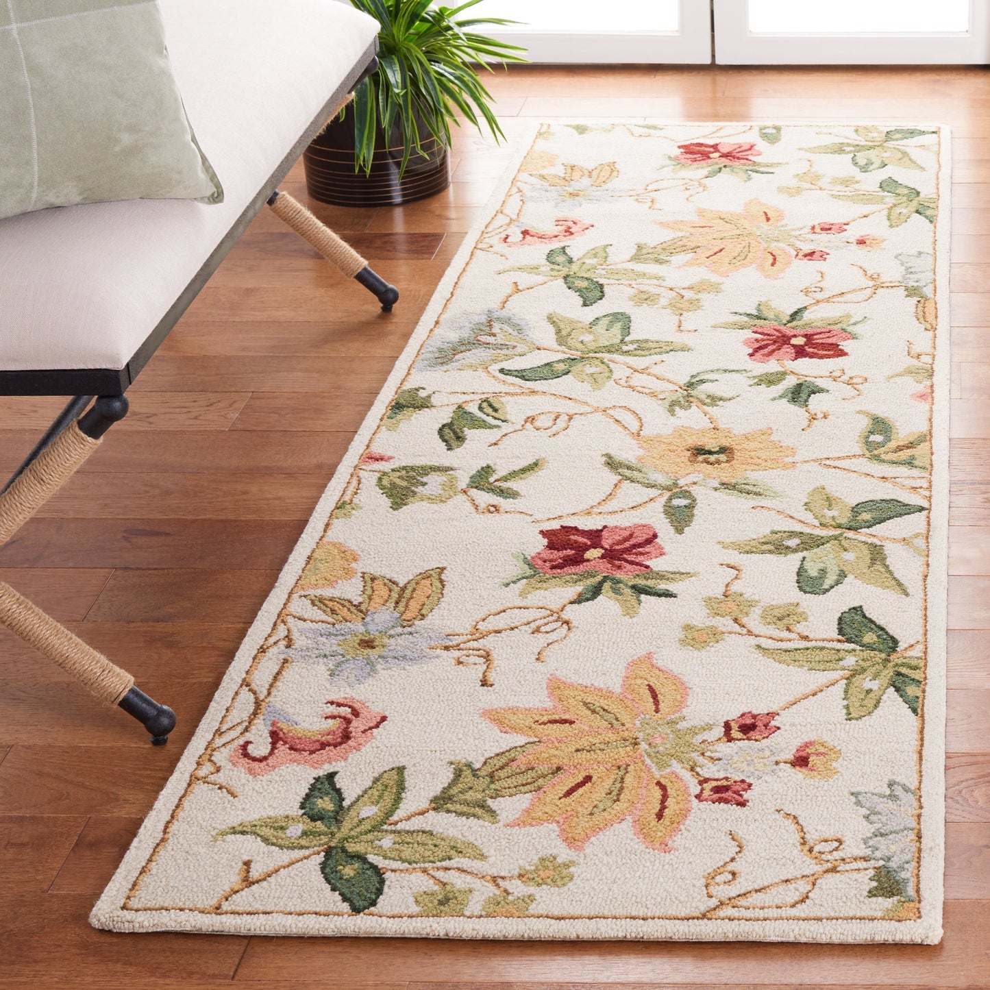 Tapis en laine SAFAVIEH fait main Chelsea Yauhenia à motif floral de style campagnard français