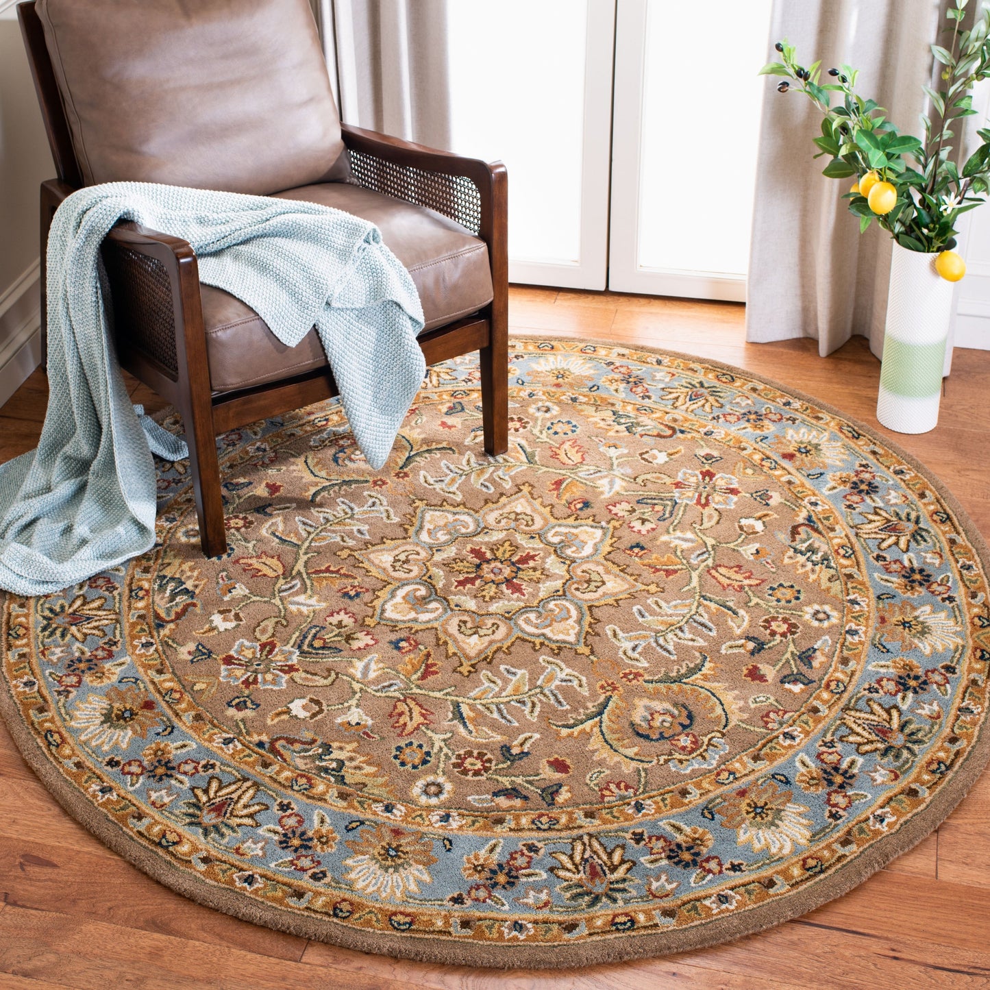 Tapis oriental traditionnel classique Marharita en laine SAFAVIEH fait main