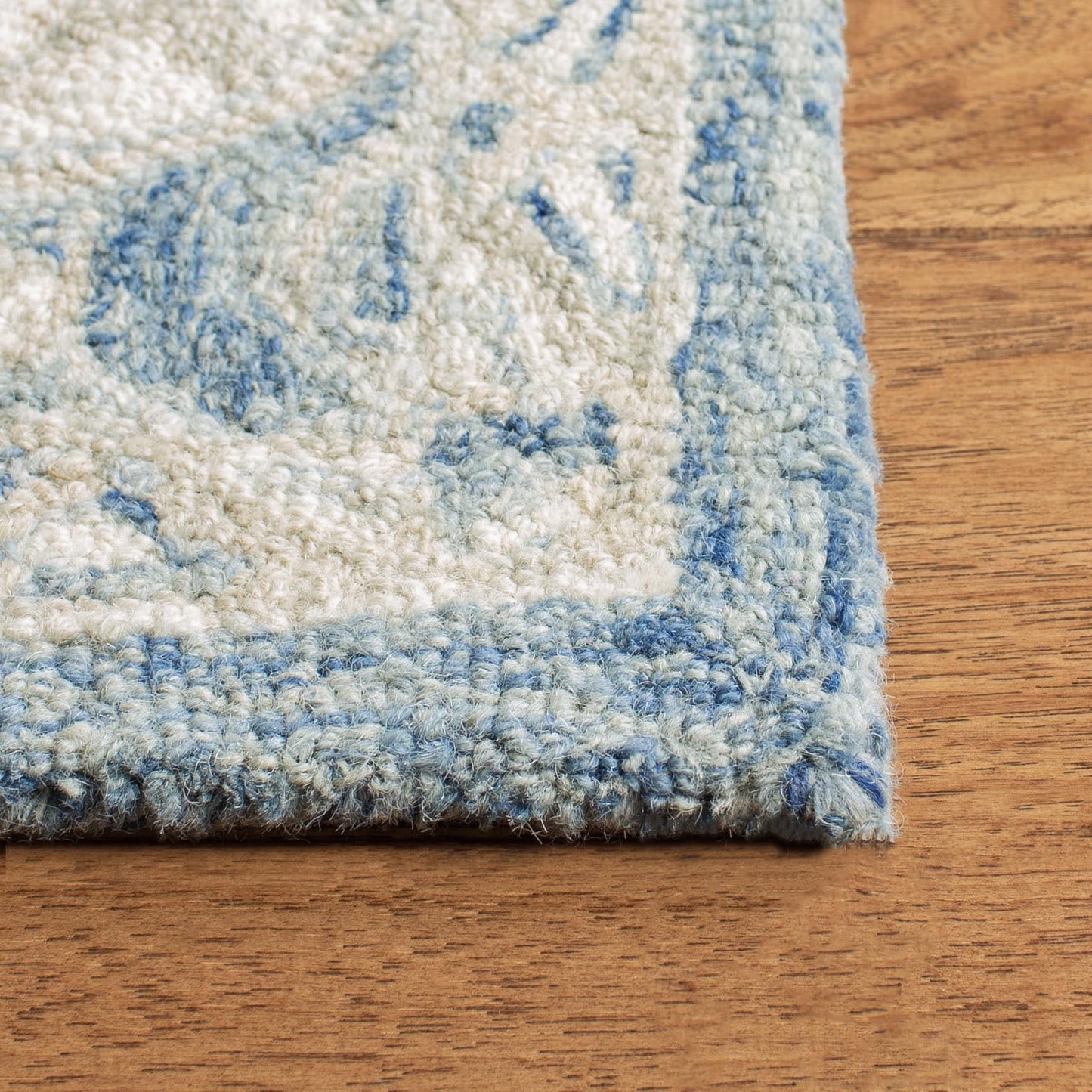 Tapis en laine SAFAVIEH à micro-boucles, motif médaillon Gulseven, fait main