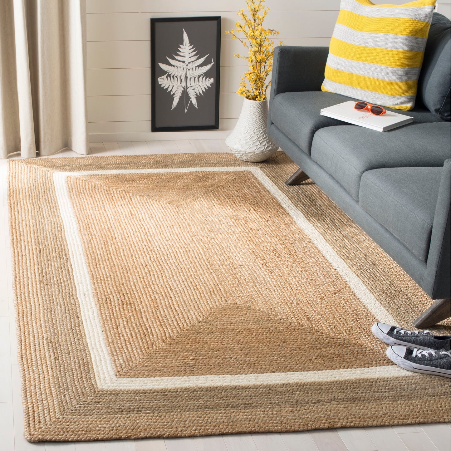 SAFAVIEH Tapis en jute avec bordure Antonije en fibre naturelle fait à la main