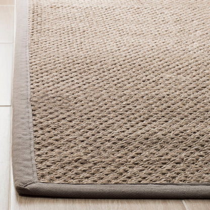 Tapis SAFAVIEH en sisal Relina fait main en fibres naturelles