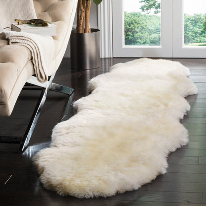 Tapis Brittnie en peau de mouton véritable, fait main par SAFAVIEH