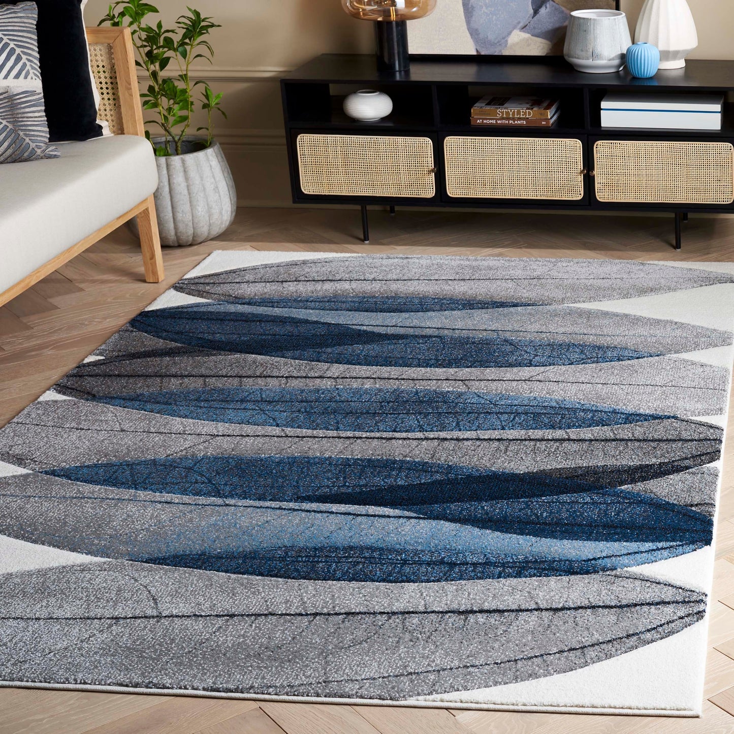 SAFAVIEH Hollywood Josefine Mid-Century Modern Abstract Rug