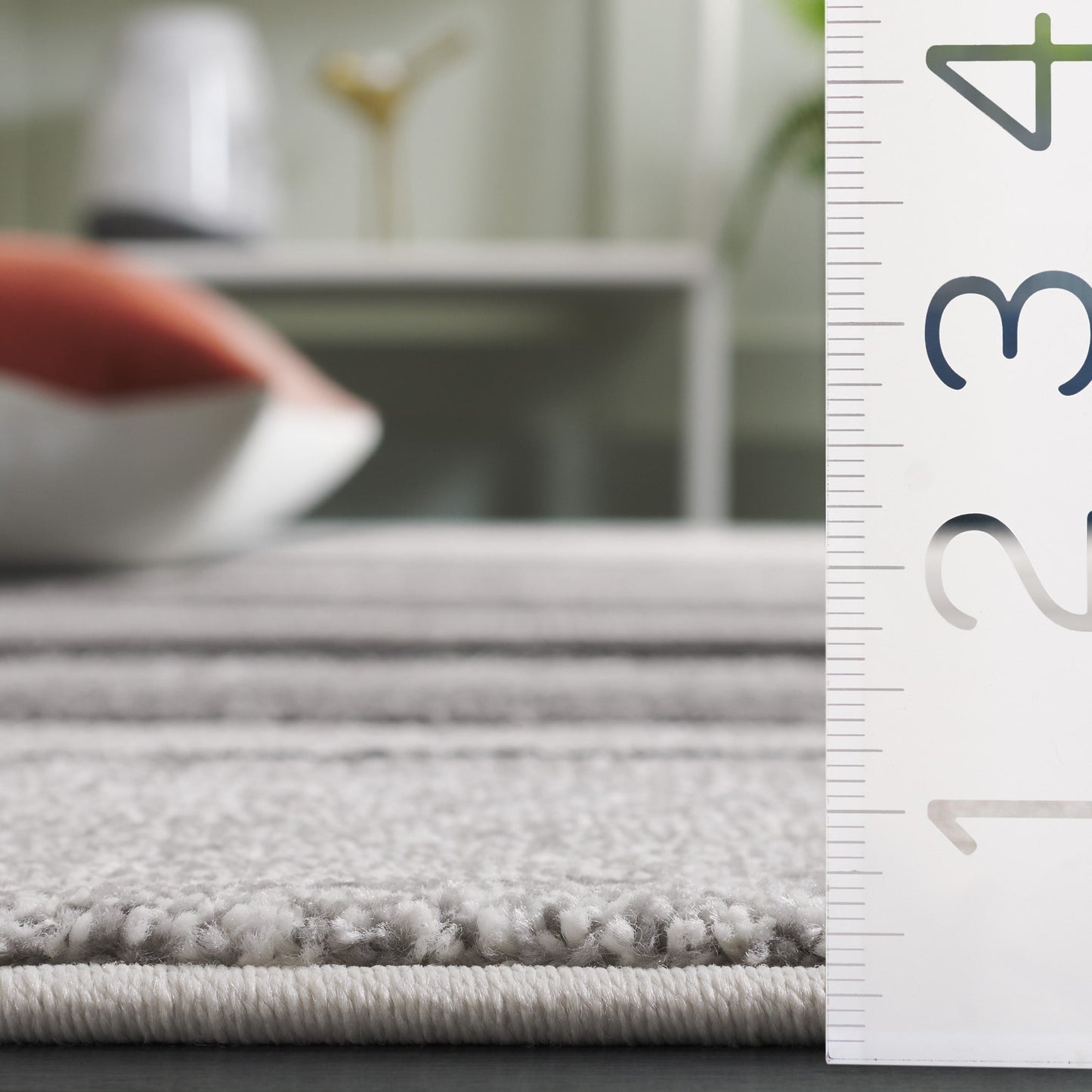 SAFAVIEH Hollywood Josefine Mid-Century Modern Abstract Rug