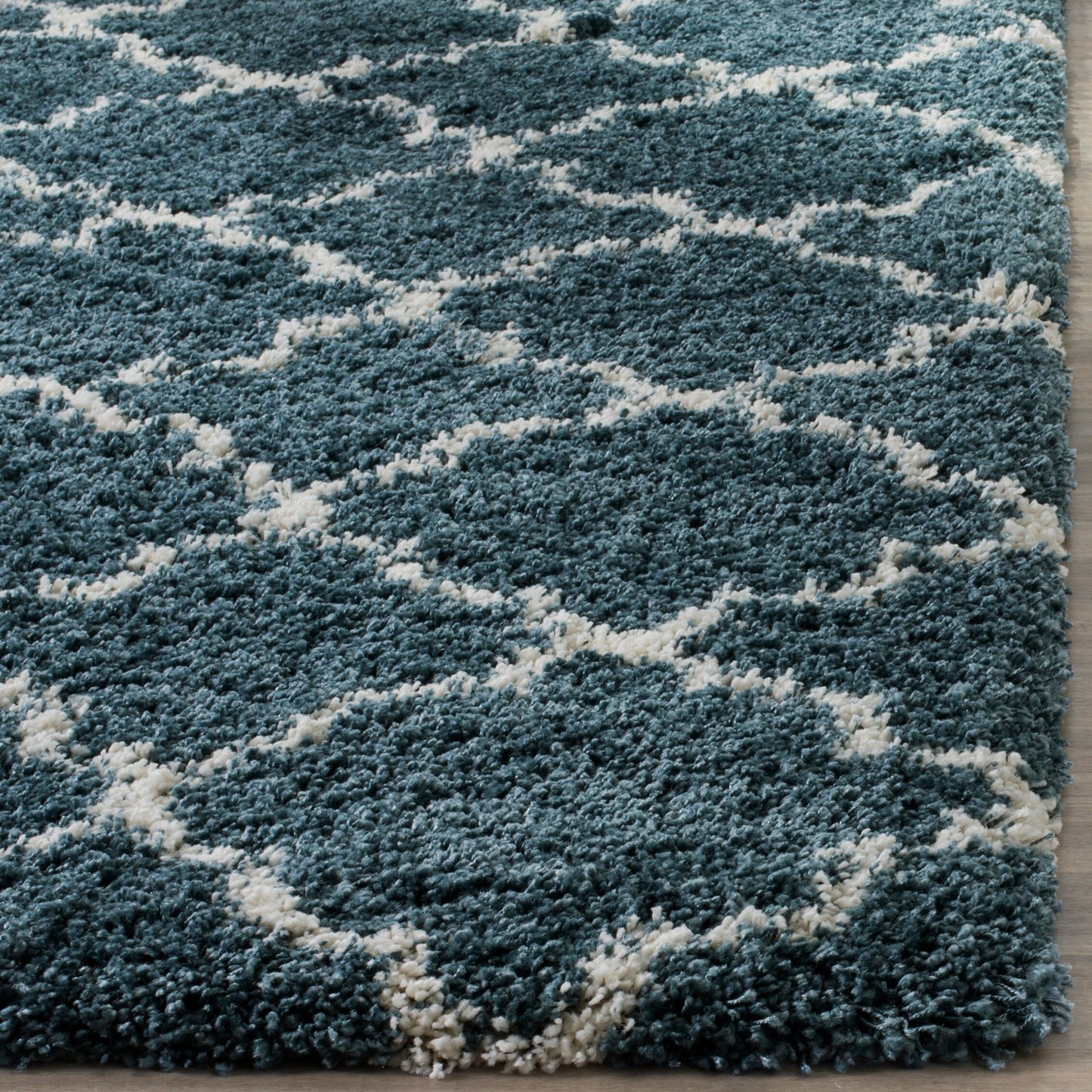 SAFAVIEH Hudson Shag Jeryl Glam Trellis 2-inch Area Rug