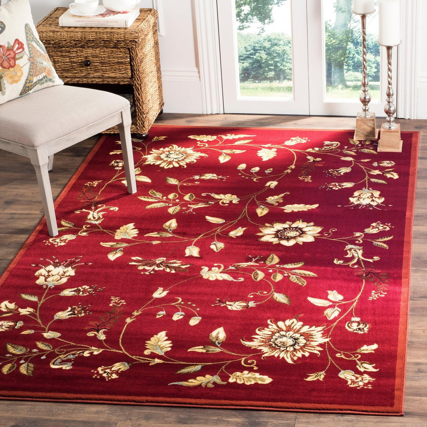 Tapis à motifs floraux traditionnels SAFAVIEH Lyndhurst Nazaria