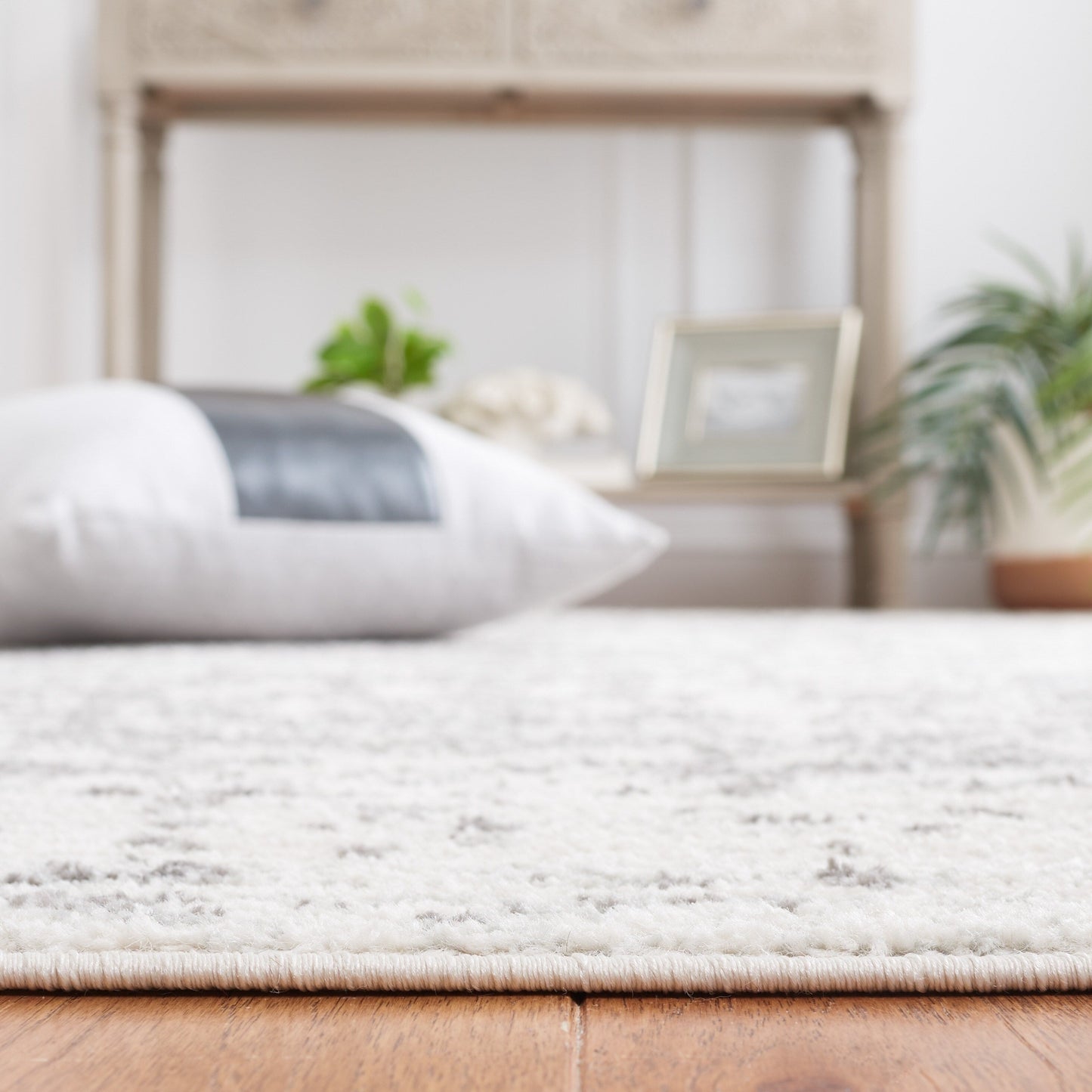 Tapis rustique vieilli SAFAVIEH Madison Delois Medallion à motif médaillon