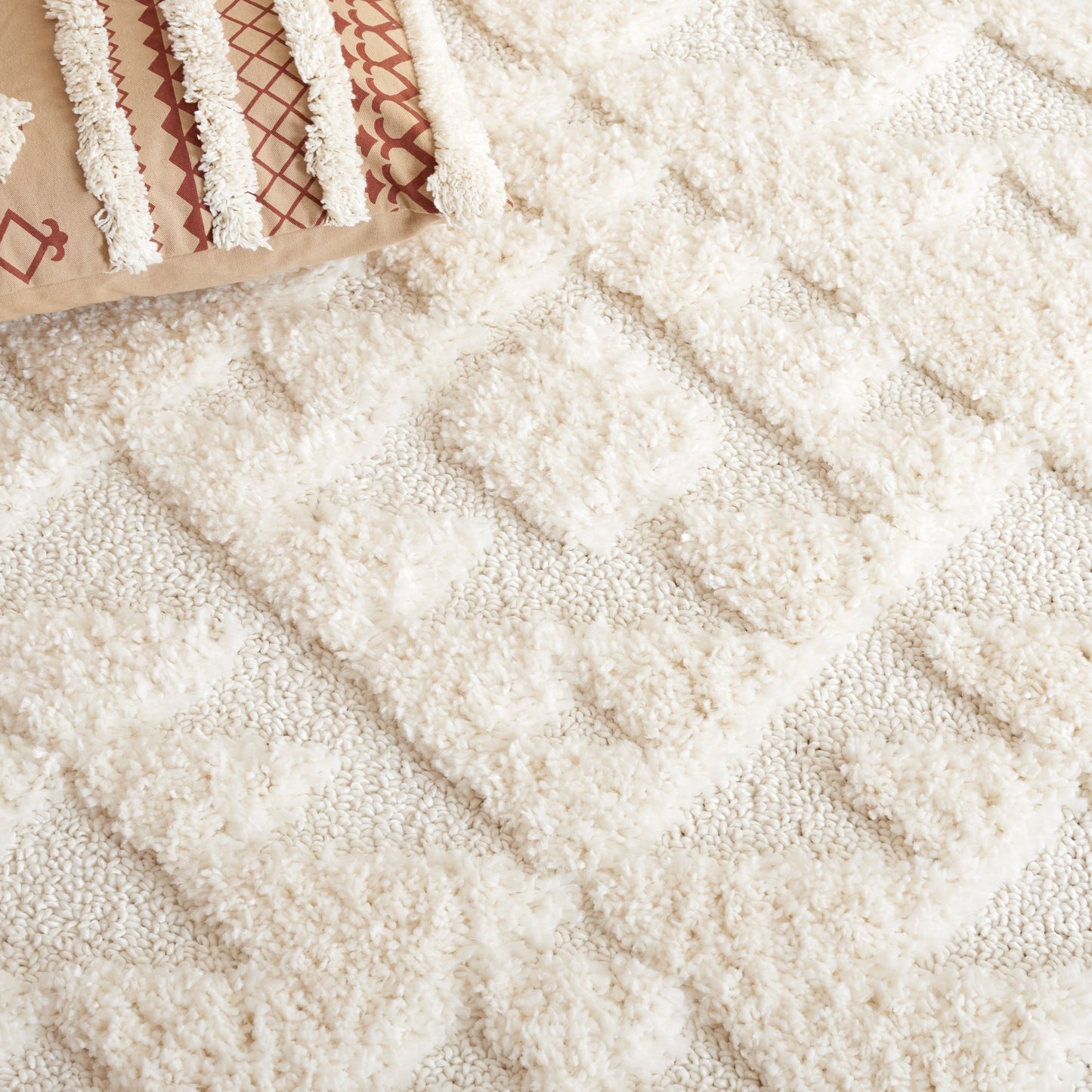 Tapis SAFAVIEH marocain à franges et poils longs Delores, épaisseur 5 cm