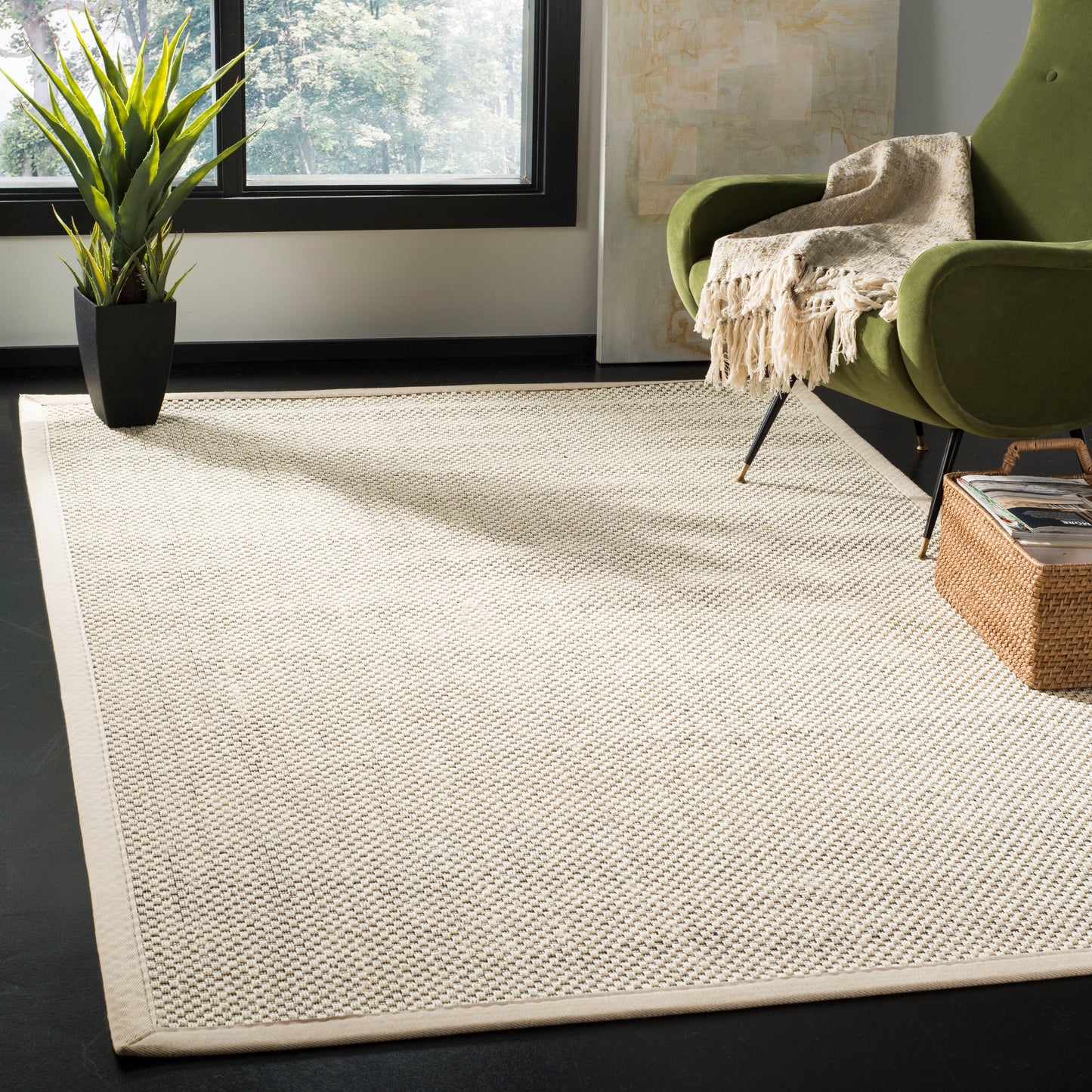 Tapis en fibre naturelle Consuelo en jonc de mer SAFAVIEH