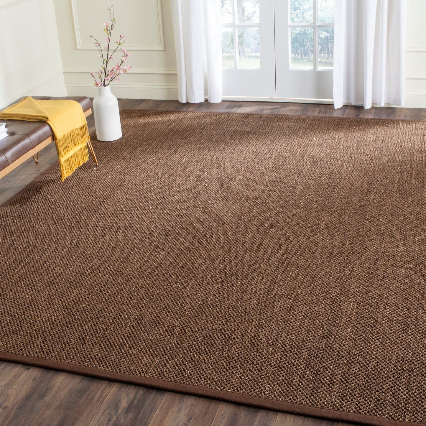 Tapis SAFAVIEH en fibres naturelles Elmyra avec bordure en sisal