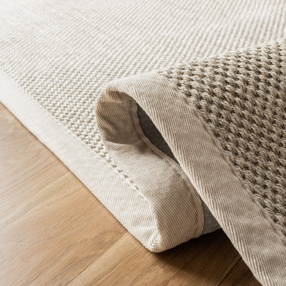 Tapis en sisal Lorine à bordure décontractée en fibres naturelles SAFAVIEH