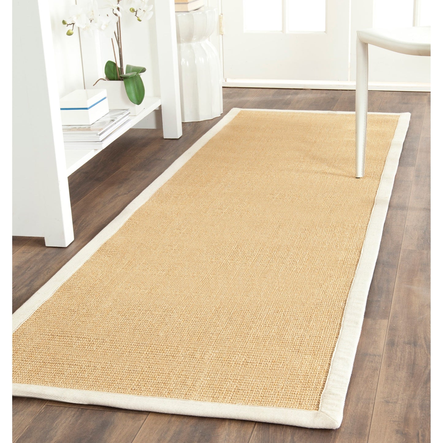 Tapis en sisal à bordure Madelyn en fibres naturelles SAFAVIEH