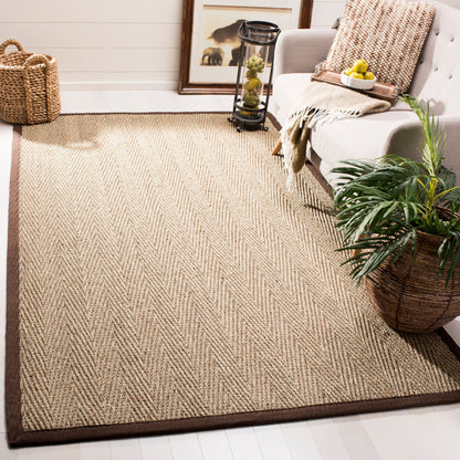Tapis Trilby en fibres naturelles SAFAVIEH à chevrons en jonc de mer