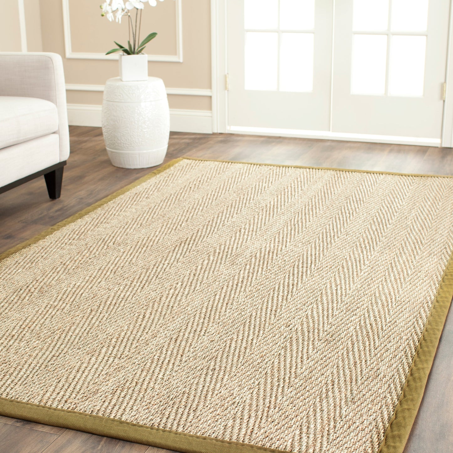 Tapis Trilby en fibres naturelles SAFAVIEH à chevrons en jonc de mer