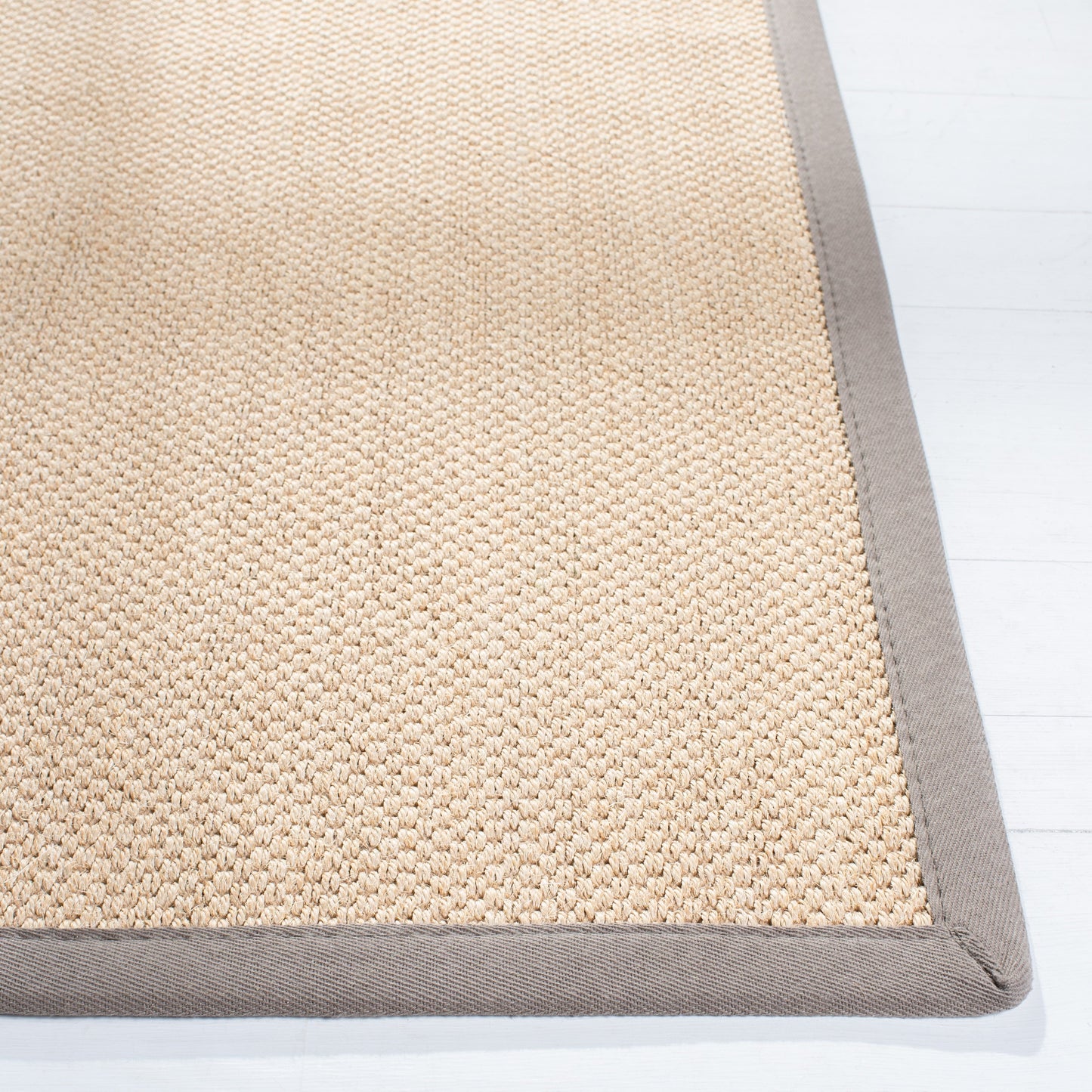 Tapis en sisal SAFAVIEH Venus en fibre naturelle, bordure décontractée