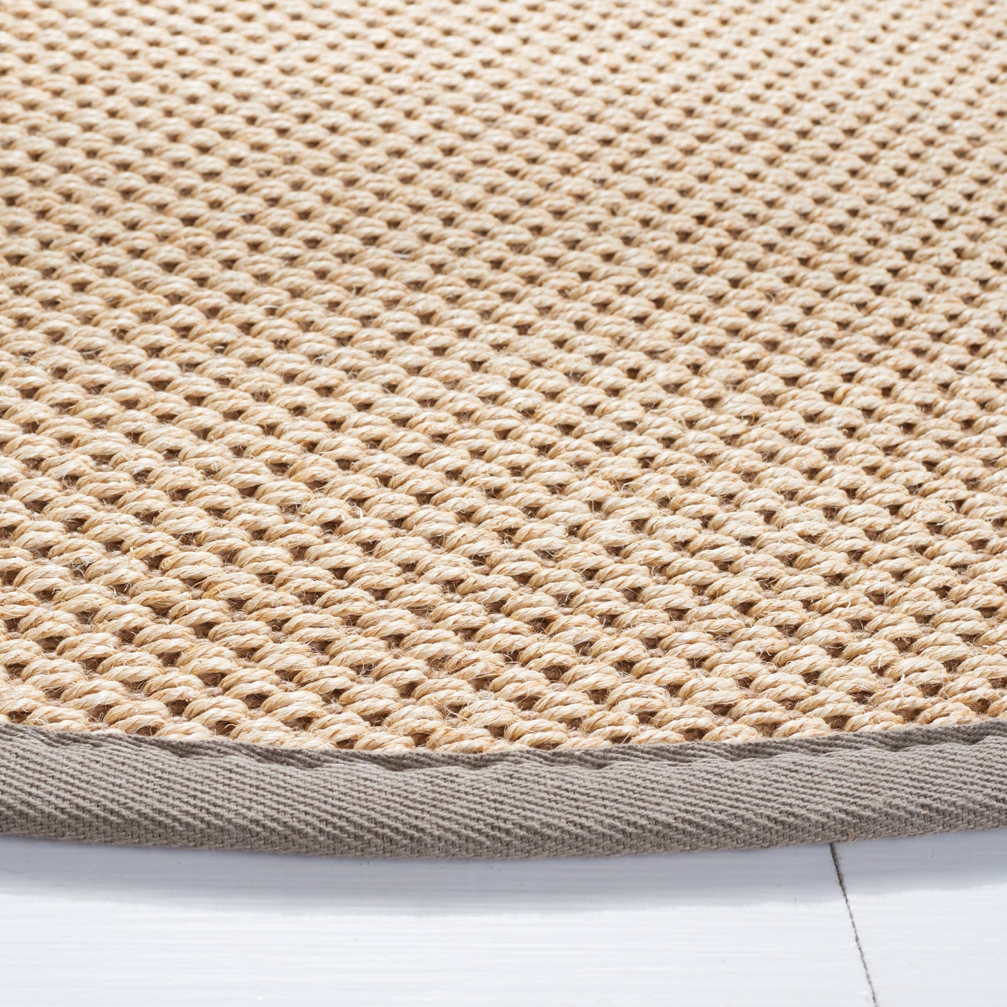 Tapis en sisal SAFAVIEH Venus en fibre naturelle, bordure décontractée